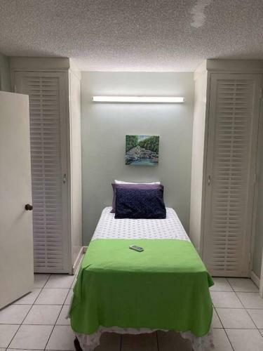 Apartamento Lovely Condo W/ Beach Access - Sleeps 5 Guests