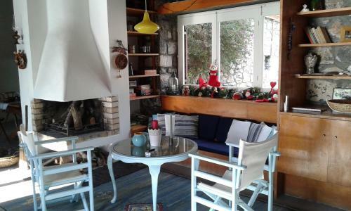 Seafront Villa Aggeliki