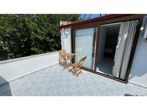 Hostal Khalkis