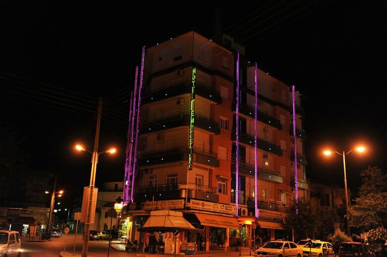 Emporiko Hotel