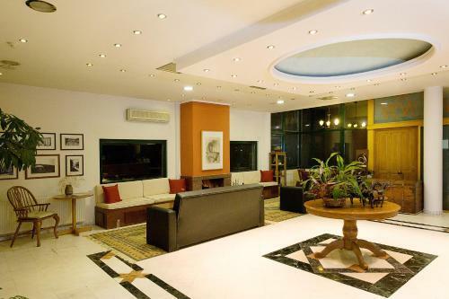Agriani Hotel