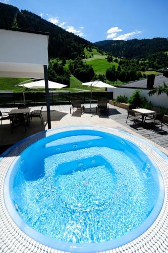 Hotel Holiday