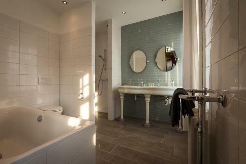 Hostal Guest House La Mairie