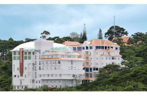 Vietsovpetro Hotel