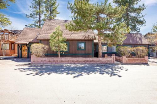 Moosehead By Avantstay Lakefront Cabin W Pool Table, Bar And Lake Access
