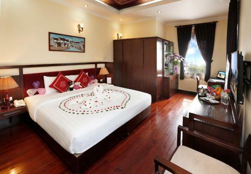 Posh Hotel