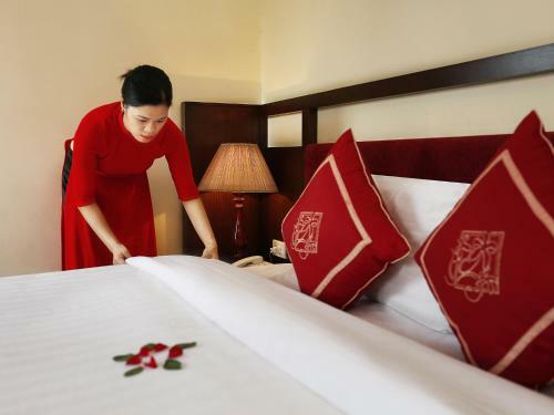 Posh Hotel