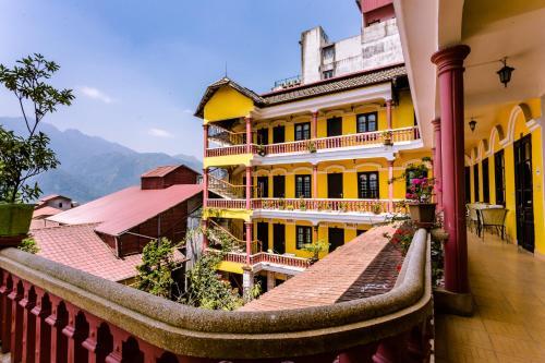 Auberge Dang Trung Hotel