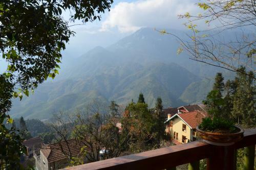 Cat Cat View Hotel