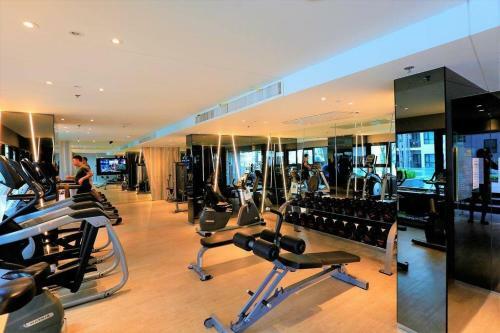 Apartamento The Base Central Pattaya Sea View Condo With Infinity Pool