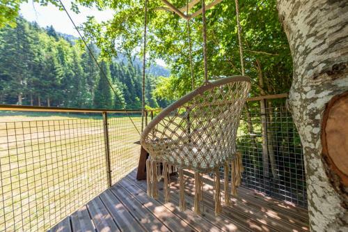Cabane Perch�e La R�silience Sur Le Plateau Du Vercors