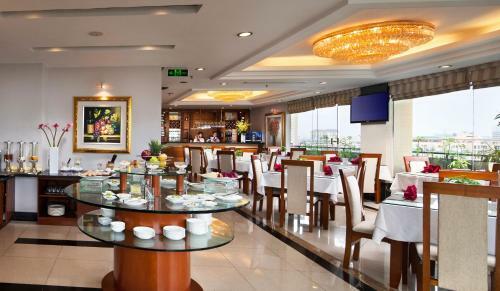 Luxeden Hotel