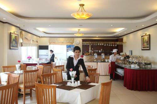Sunny 3 Hotel