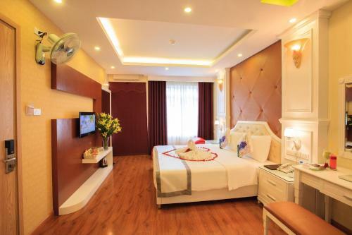 Home Hotel