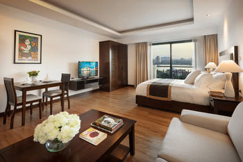 Hotel Elegant Suites Westlake
