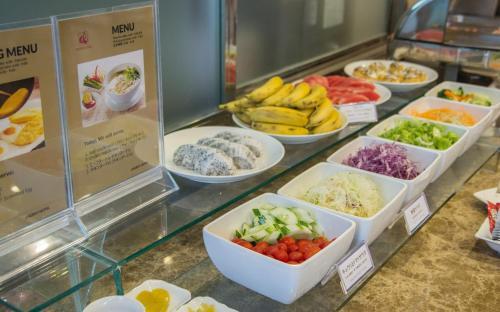 Cherry Hotel 2