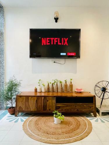 Bed & Breakfast Anandmai - Sustainable Living Spaces
