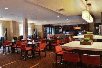Hotel Courtyard By Marriott