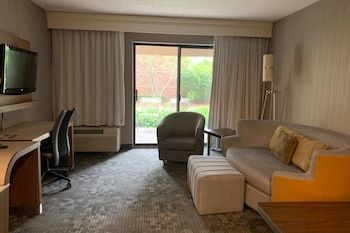 Hotel Courtyard By Marriott