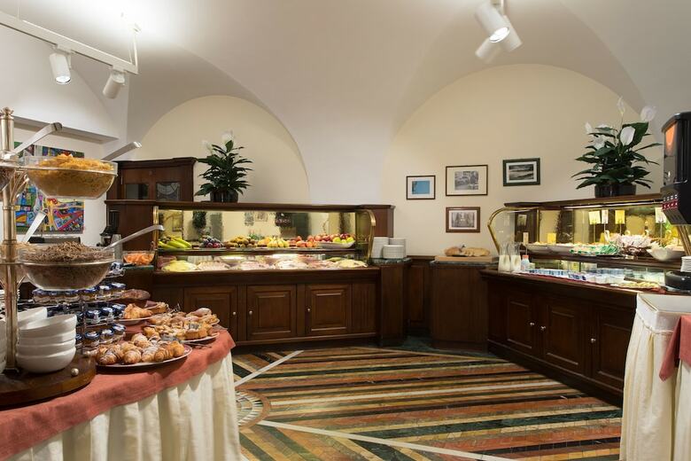 Nazionale Roma Hotel & Conference Center