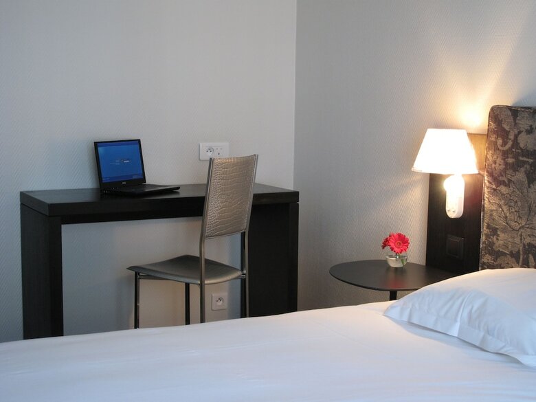 Saint Nicolas Hotel(.)
