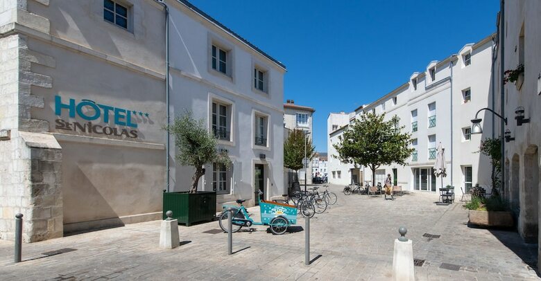 Saint Nicolas Hotel(.)
