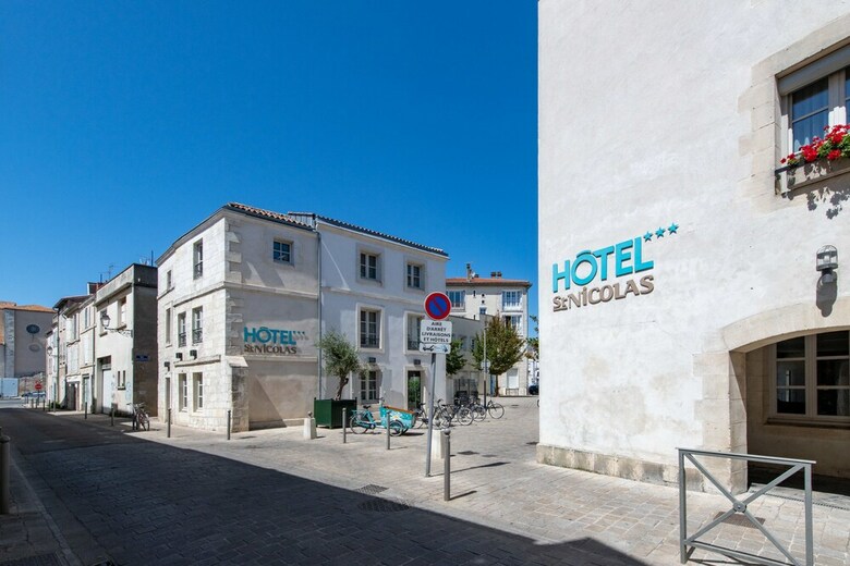 Saint Nicolas Hotel(.)