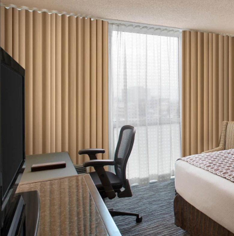 Hotel Crowne Plaza International Airport