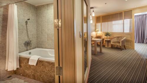 Candle Hotel Hanoi