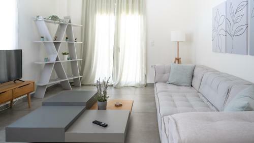 Apartamento A Brand New, Beautifully Decorated Maisonette.