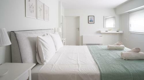 Apartamento A Brand New, Beautifully Decorated Maisonette.