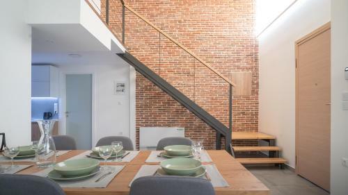 Apartamento A Brand New, Beautifully Decorated Maisonette.