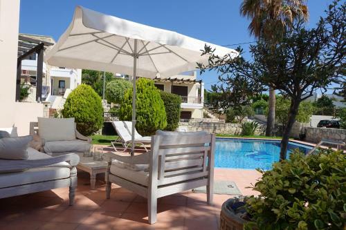 Villa With Pool And Ocean Wiews Kolimbari, Chania.