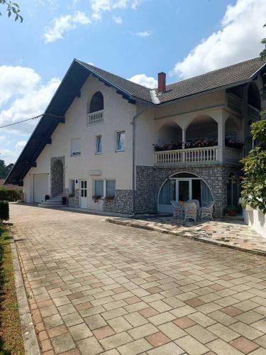 Studio Apartman Brleti?