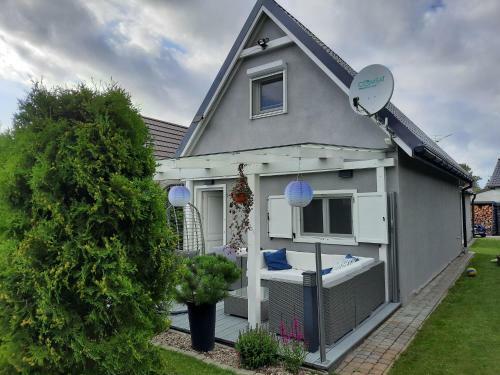 Beautiful Holiday Home With A Fireplace, Jezierzany