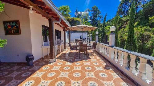 Hermosa Villa Tati Con Piscina Y Jacuzzi