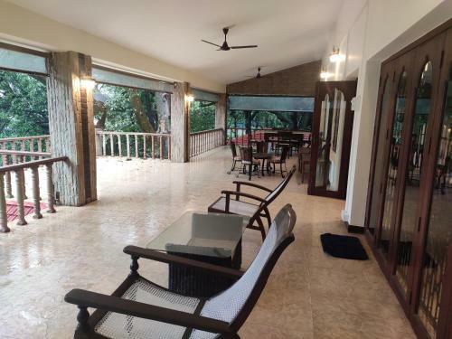 Taskeen Villa, 5 Bhk With Pool, Khandala, Lonavala