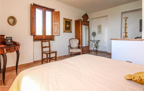 Nice Home In Caserta Vecchia With Wifi And 5 Bedrooms