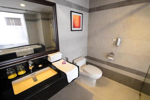 Minh Toan Galaxy Hotel