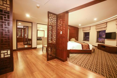 Minh Toan Galaxy Hotel