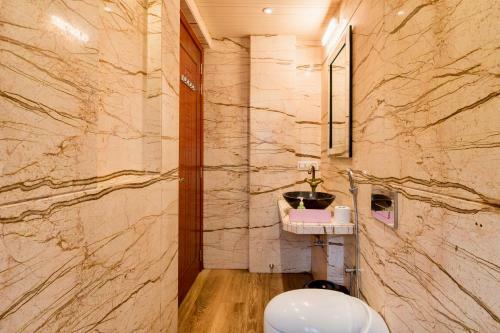 Villa Saffronstays Evelyn Greens, Lonavala