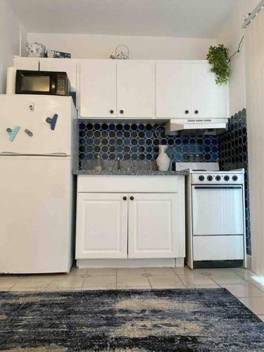 Apartamento Private Studio W/ Full Kitchen And Pool
