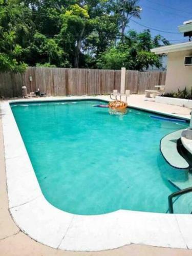 Apartamento Private Studio W/ Full Kitchen And Pool