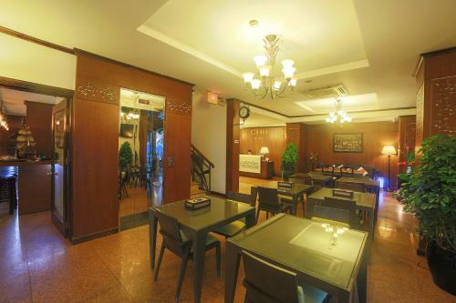Chu Hotel