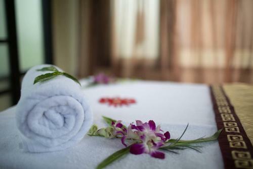 Hotel Hue Riverside Boutique Resort & Spa