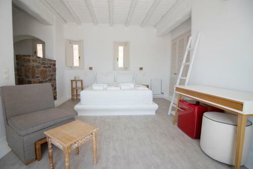 Mykonian Icon Villa