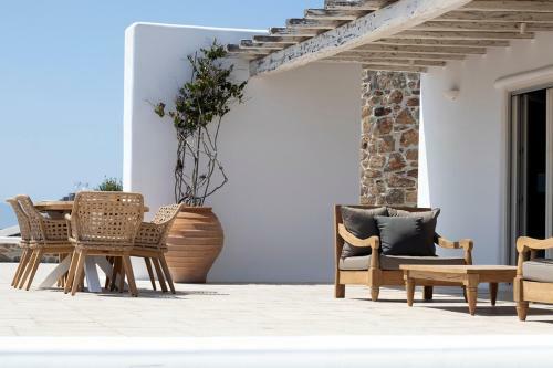Mykonian Icon Villa
