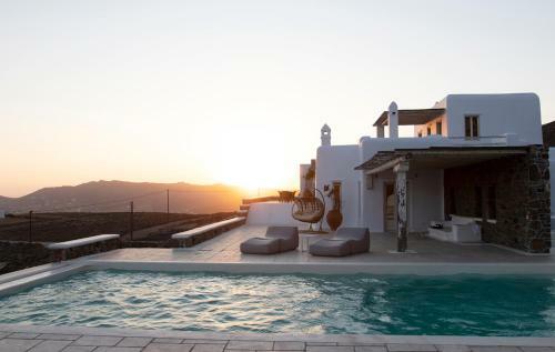 Mykonian Icon Villa