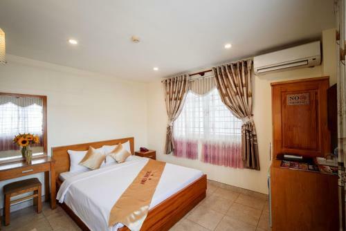Amis Hotel