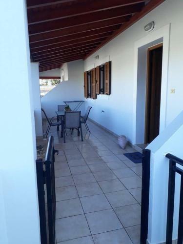 Apartamento Poets Apertment In Armeos Masouri